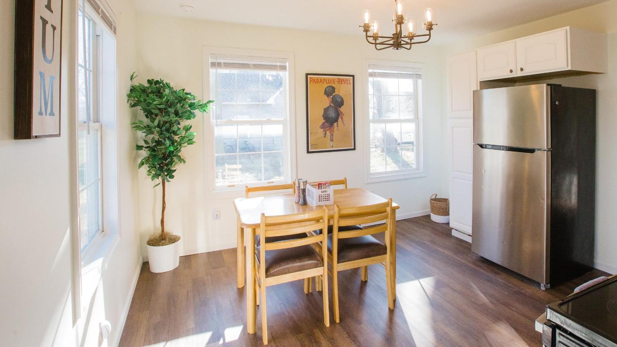 5 Mins To Speedway! Walk To Zoo, Wr Park, Iupui! Villa Indianapolis Bagian luar foto